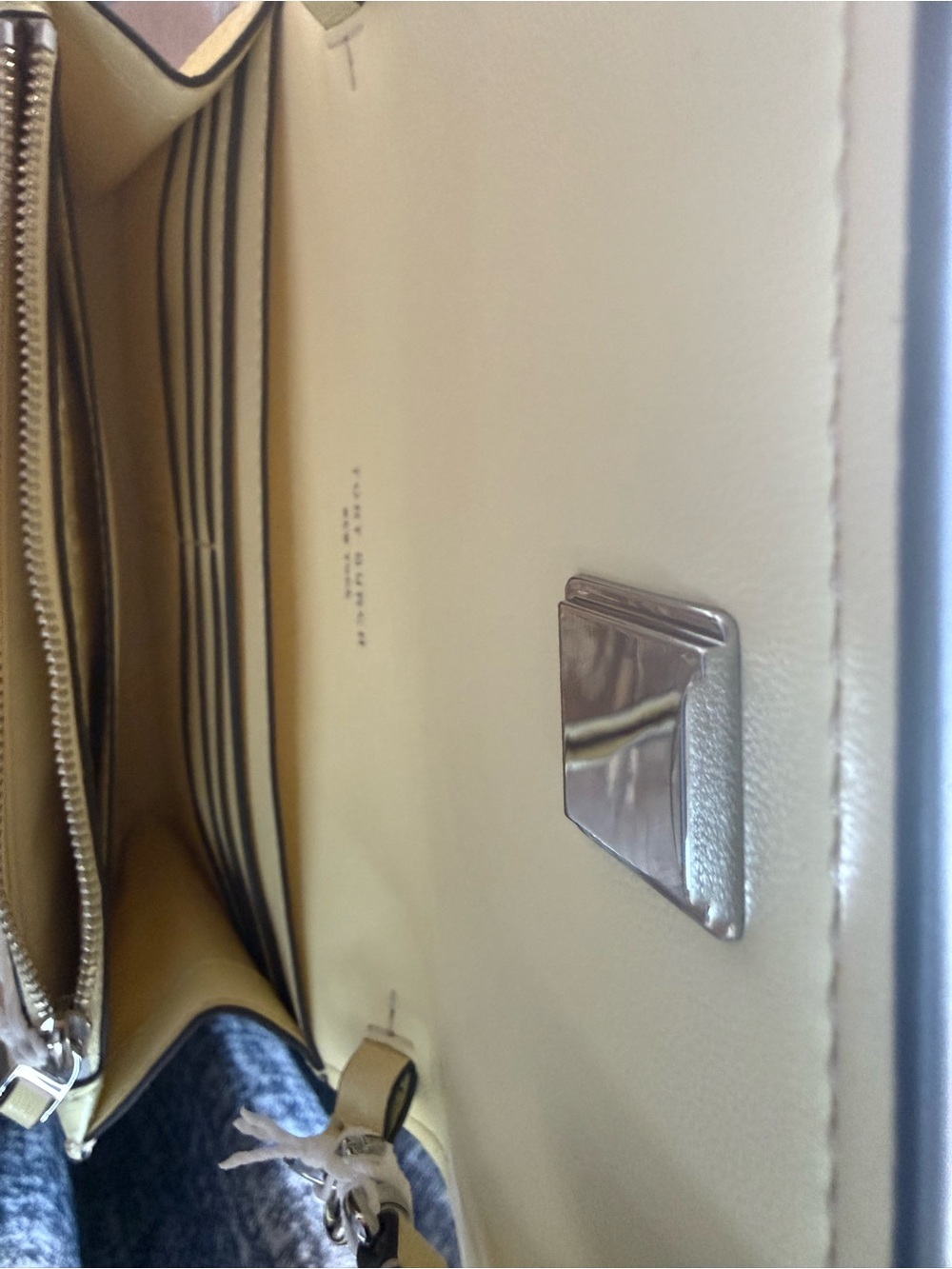 Tory Burch Thea Embossed Patchwork Flat Wallet Crossbody Lemon Tart NWT - Picture 10 of 12